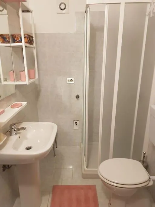 Appartamento A Casa Di Max Trezzo sullʼAdda Italia